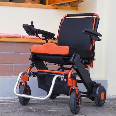 China Cadeira de rodas dobrável elétrica 6km/H com o pneumático rígido do plutônio à venda