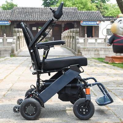 China Cadeira de rodas elétrica com pneu PU leve dobrável multifuncional à venda