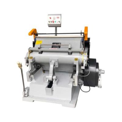China Máquina de trituração e de corte de caixas de cartão onduladas à venda