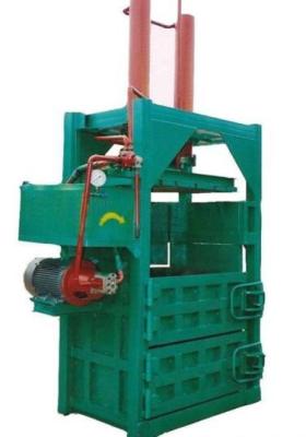 China la basura de embalaje de la máquina de la prensa hidráulica del cartón 60T acanaló la caja 2500kg en venta
