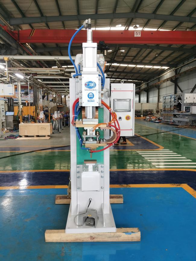 Welding machine in operational environment