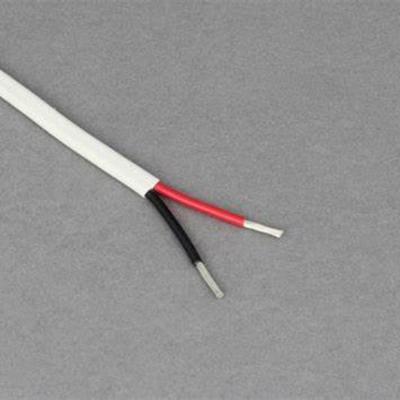 China Tensão Heatproof de cabo liso de fio elétrico de 3 núcleos baixa à venda