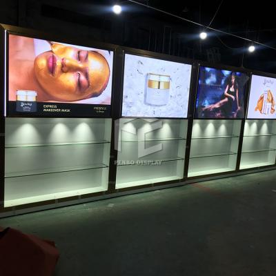 China 10m m moderaron los estantes de exhibición de cristal de Skincare para el ODM cosmético de la tienda en venta