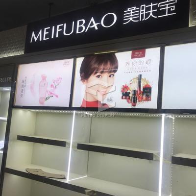 中国 化粧品の店の飾り戸棚5mm厚いMDFをつけるT4 LED 販売のため