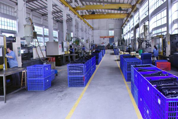 Verified China supplier - GUANGZHOU KINGA AUTOPARTS MANUFACTURE CO.,LTD.