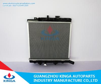 Chine radiateur en plastique B5C7-15-200A du réservoir DEMIO PW3W Mazda de noyau en aluminium d'aileron de 5mm à vendre