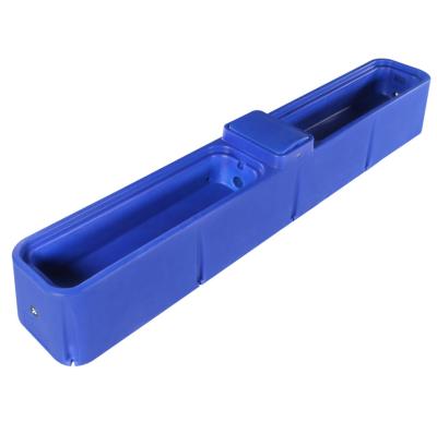 China Blue LLDPE Livestock Auto Waterer With Built In Temperature Control à venda