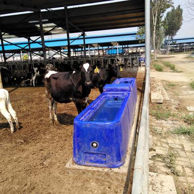 China Des langlebigen Gutes 4m Tierwasser-Abflussrinne des Viehbestand-Wasser-Behälter-260L LLDPE zu verkaufen