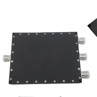 China Microstrip Wilkinson RF Power Divider 136 To 960MHz Low Insertion Loss for sale