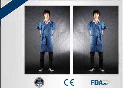 China Tear Resistant Disposable Isolation Gown For Hospital / Laboratory / Food Industry for sale