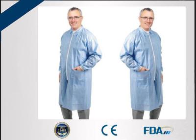 China Low Lint Non Woven Disposable Barrier Gowns For Blood / Body Fluid Prevention for sale