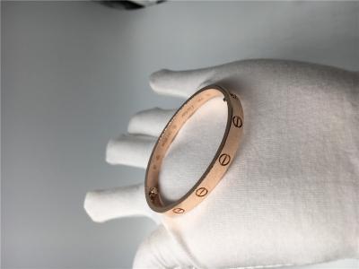 Chine Bracelet de luxe B6035617 d'amour de Cartier de bijoux de diamant d'or rose sans diamants à vendre