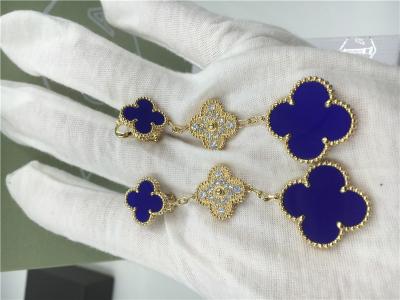 중국 3개의 주제 파란 세라믹 18K 금 귀걸이 꽃은 여자를 위한 다이아몬드의 둘레에 형성했습니다 판매용