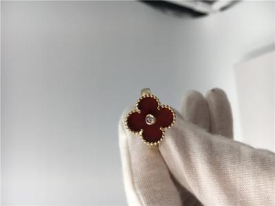 China Unique Yellow Gold Engagement Rings Round Diamond , Vintage Alhambra Ring With Carnelian for sale