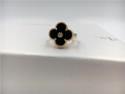 China Round Diamond / Onyx 18K Gold Ring Vintage Alhambra For Wedding / Engagement for sale
