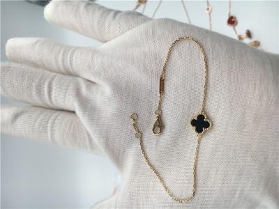Chine Or jaune doux du bracelet 18k de Van Cleef Arpels Alhambra avec la cornaline à vendre