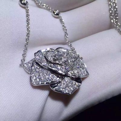 China Piaget Rose Pendant With 18k Gold Chain , Women'S Piaget Diamond Necklace for sale