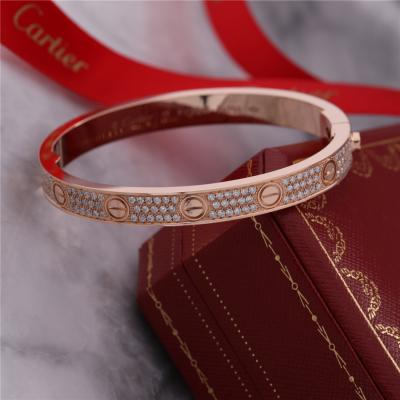 China Het volledige die Diamond Love Bangle Classic Jewelry-Hoogtepunt van de Liefdearmband in het Roze Goud van 18K wordt diamant-bedekt Te koop