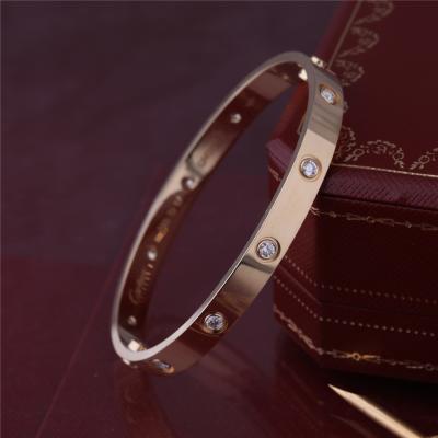 Chine Les diamants classiques du bracelet 10 d'amour de New York aiment le modèle épais de bracelet en bijoux de luxe de l'or 18K jaune à vendre