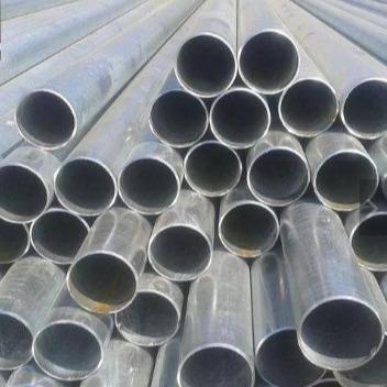China 1/2 Inch Hot Dipped Galvanized Steel Round Square Tube ASTM Q195 Q235 For Roads for sale
