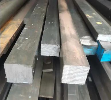 China 1.5”Q690D Polished Solid Carbon Steel Square Bar For Tough Industrial for sale