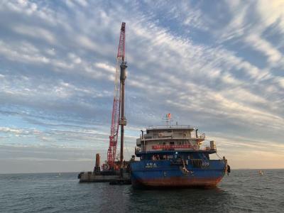 Chine Construction inférieure en mer de Vibroflot d'alimentation pour le bassin 200000 Ton Channel Project de port à vendre