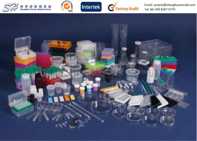 Chine Tube à centrifuger en plastique de Labware, outils en plastique clairs de bechers dans le laboratoire de science à vendre
