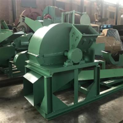 China Diesel Sawdust Maker Machine 380V 50Hz for sale
