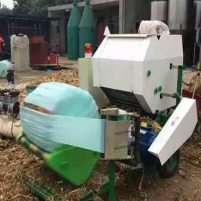 China 10.5ft 2 Layer Film Silage Packing Machine Mini Grass Baler 15hp Engine Drive for sale