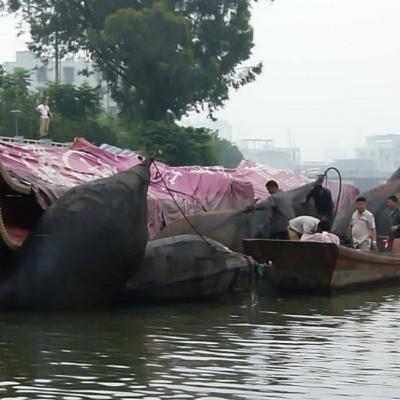China O navio do peso leve 1.2m*15m salva a bolsa a ar de borracha inflável à venda