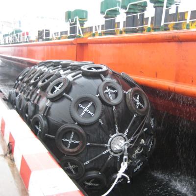 China CCS Pneumatic Marine Fender For Boat High Strength Natant Rubber Ballon for sale
