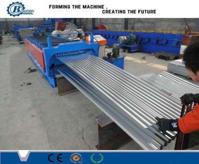 China Perfil de alumínio rolo corrugado que forma a alta velocidade da máquina para a construção à venda