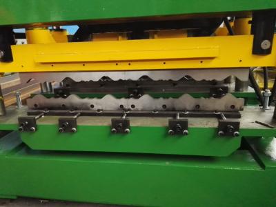 China 950 Style Aluminium Metal Steel Roof Use Step Roof Tile Cold Roll Forming Machine for sale