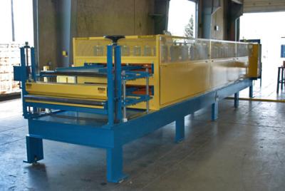 China Galvanized Steel Corrugated Roof Panel Roll Forming Machine With Adjustable Size for sale