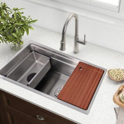 중국 Rectangle  Nano Silver Kitchen Sink With Outer Basin Size 700*450mm 판매용