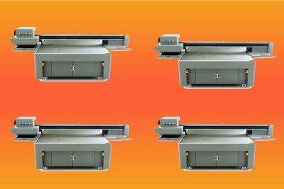 China Digitaler UV-Flachbettdrucker Kleiner Tintenstrahl UV-LED-Flachbettdrucker zu verkaufen