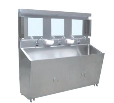 China High Performance Stainless Steel Hospital Sinks With Three Station Sensor Taps for sale