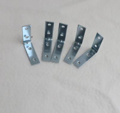 China 15mm Zinc Plated Q195 Angle Bracket For Furniture for sale