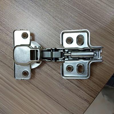 China Kitchen Cabinet Metal Door Hinges 40mm Cup Vertical Opening Polished for sale