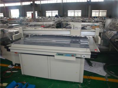 China Digital Flatbed Cutter / Corrugated Paper Cutting Machine For Various Materials for sale
