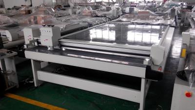 China Flatbed Digital Cutter / Foam Cutting Machine Convenient Half Cut Set for sale