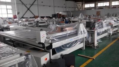 China Precisão alta plástica de máquina de corte da placa da folha dos PP da placa para a propaganda à venda