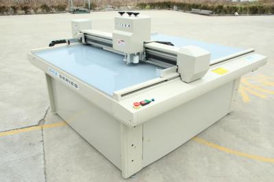 China Muestree el tamaño modificado para requisitos particulares cortador acanalado del trazador de la máquina/de la cartulina de la fabricación de cajas en venta