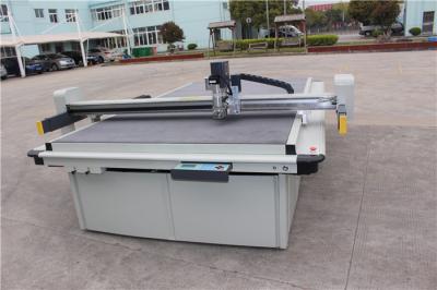 China Flatbed Digital Mat Cutting Machine , CNC Cutting Equipment Connectable CAD Software for sale