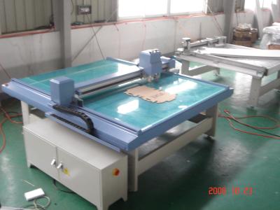 China Vacuum Pump Holding Pattern Making Machine Automatic Drawing Creasing for sale