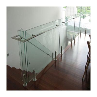 中国 Decking Spigot Glass Railing Balustrade Panels Core Drill Railing 販売のため