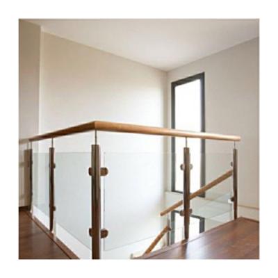 China Fence Post Clear Deck Railing Outdoor Patio Low Iron Glass Banister for sale