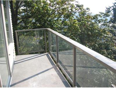 China Modern Aluminum Glass Railing Customize Modern Flooring Mounted Handrail à venda