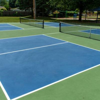 China Pickleball Surface Pickelball Court Mat Portable 60 X 30ft Roll Mat Free Line Painting Service for sale