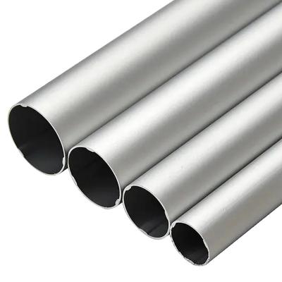 China 3003 3600 5052 5083 5086 6061 7075 Tubo de alumínio de alta qualidade à venda